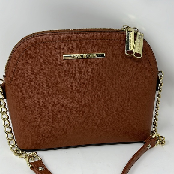 STEVE MADDEN CROSSBODY BUNDLE CAMEL COLOR HARD SHELL WITH BONUS POUCH BAG - Picture 3 of 16